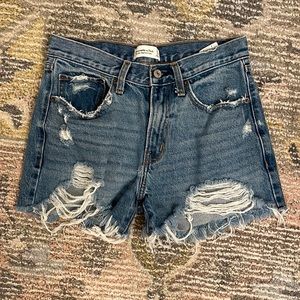 Abercrombie Boyfriend Mid Rise Shorts Size 25